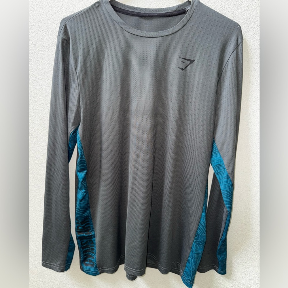 Men’s Gymshark Long Sleeve - Medium